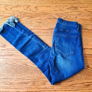Mudd size 0 skinny ankle jeans. Stretch